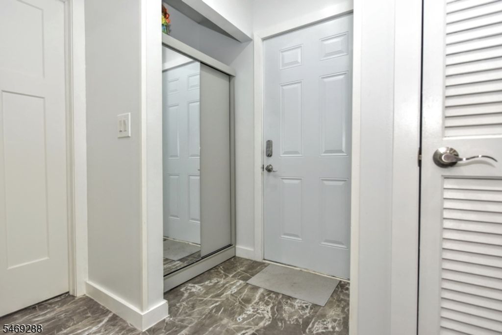 1 Attitash Dr, Vernon Twp., NJ 07462 — photo 4