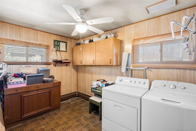 34 Link Lane, Hicksville, NY 11801
