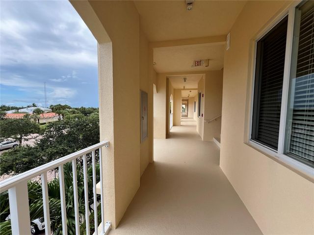 5 E Harbour Isle 306, Fort Pierce, FL 34949