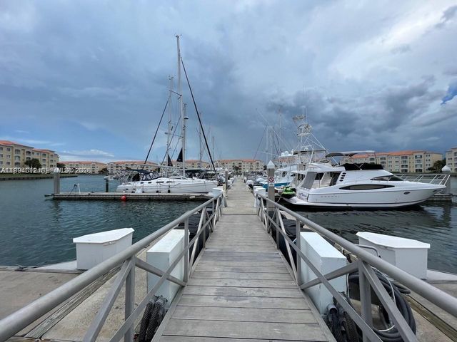 5 E Harbour Isle 306, Fort Pierce, FL 34949