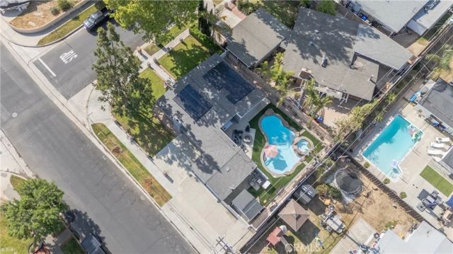 27573 Santa Clarita Road, Saugus, CA 91350