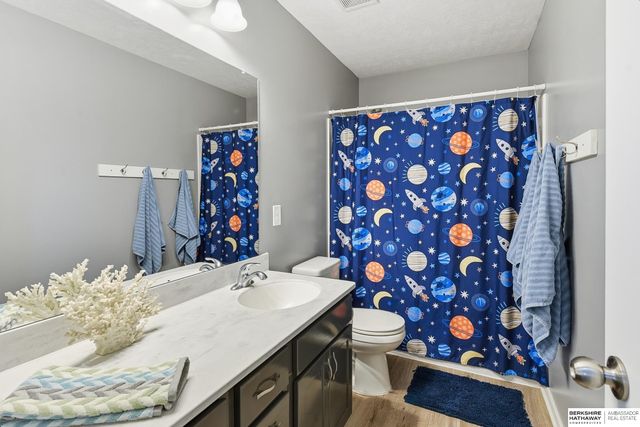 17224 Morgan Avenue, Gretna, NE 68028