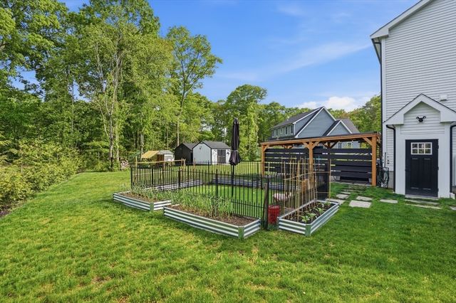 193 Tess Abigail Lane, Swansea, MA 02777