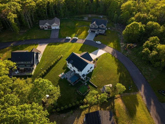 193 Tess Abigail Lane, Swansea, MA 02777