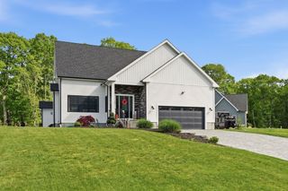 193 Tess Abigail Lane, Swansea, MA 02777