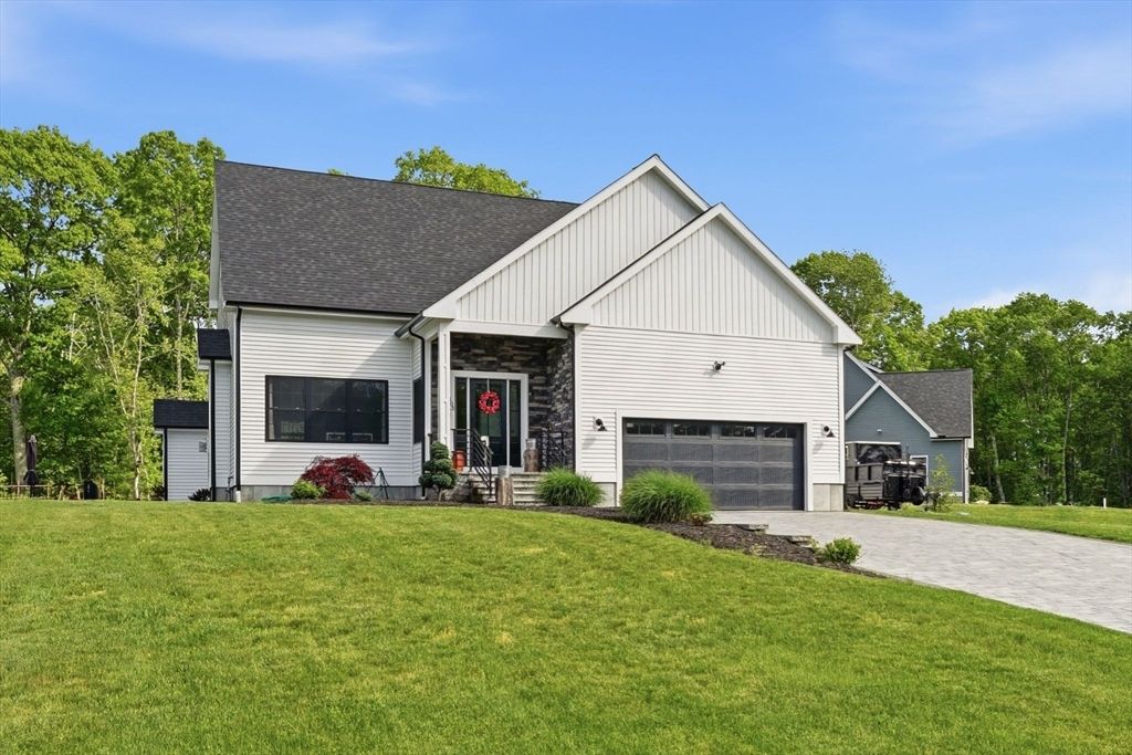 193 Tess Abigail Lane, Swansea, MA 02777