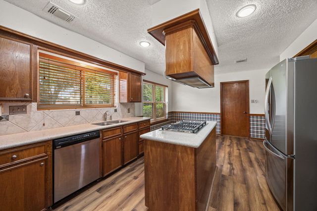 814 Palm Grove Circle, Sugar Land, TX 77498
