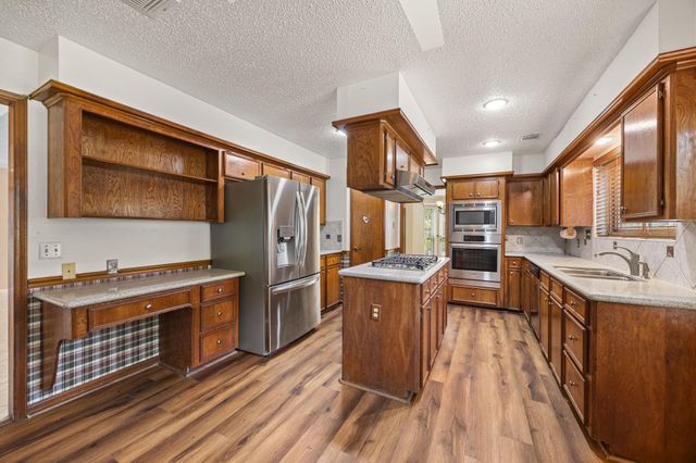 814 Palm Grove Circle, Sugar Land, TX 77498