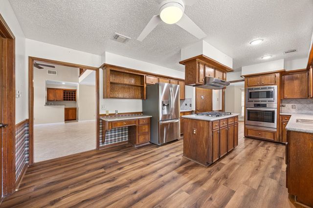 814 Palm Grove Circle, Sugar Land, TX 77498