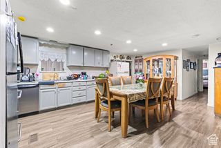 1146 W CARMELLIA DR #33, Taylorsville, UT 84123