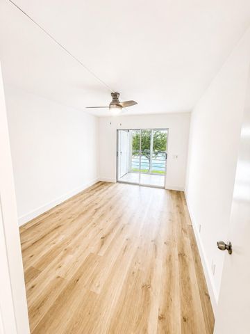 2035 LINCOLN B, Boca Raton, FL 33434