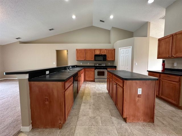 2932 FORAKER WAY, Kissimmee, FL 34758