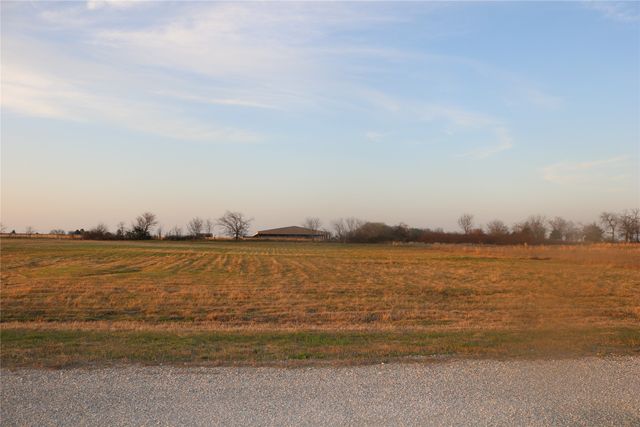 2196 Sundance Road, Whitesboro, TX 76273