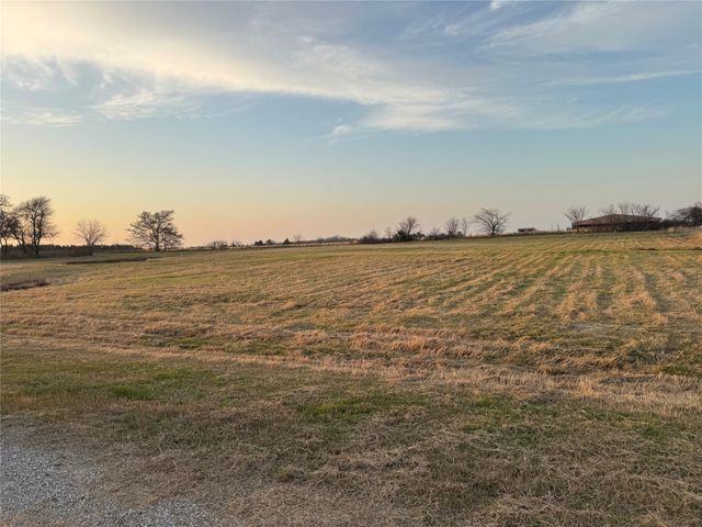 2196 Sundance Road, Whitesboro, TX 76273
