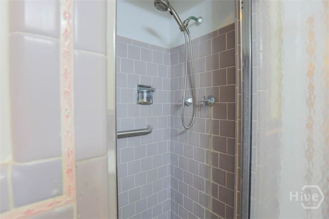 211 E 63rd Street, Savannah, GA 31405