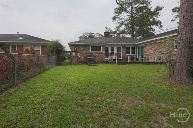 211 E 63rd Street, Savannah, GA 31405