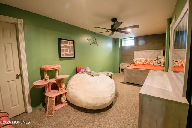 8 West Avenue, Old Bridge, NJ 08857