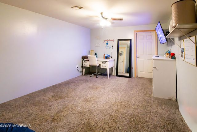 8 West Avenue, Old Bridge, NJ 08857