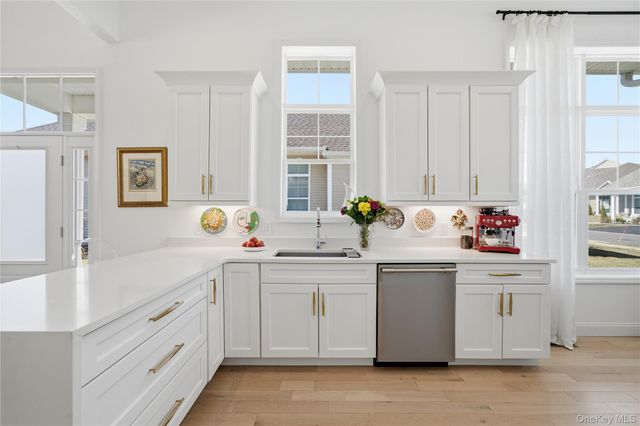 214 Belmont Circle, Yaphank, NY 11980