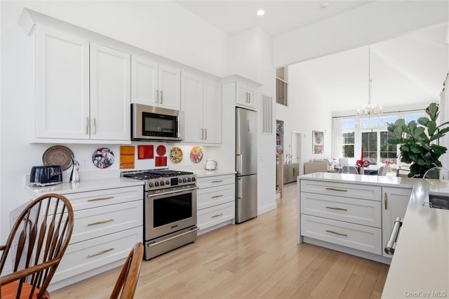 214 Belmont Circle, Yaphank, NY 11980