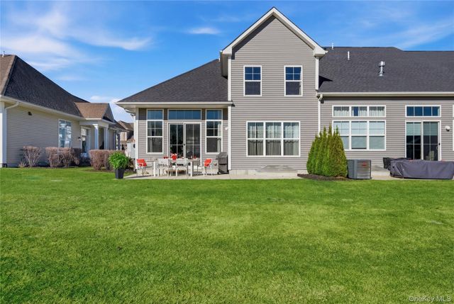 214 Belmont Circle, Yaphank, NY 11980