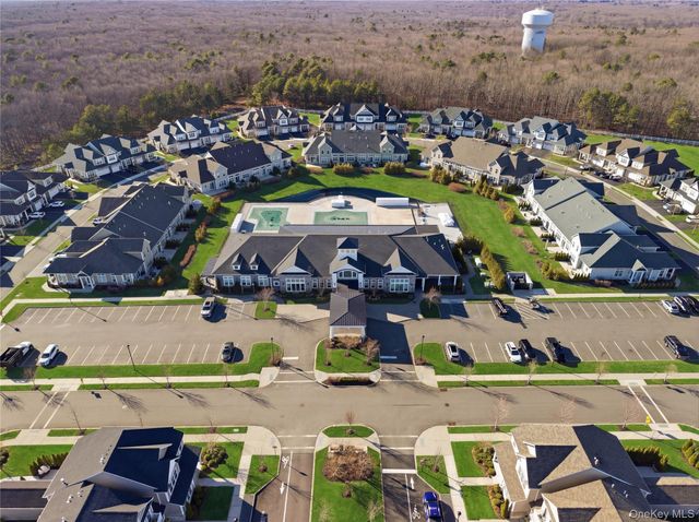 214 Belmont Circle, Yaphank, NY 11980