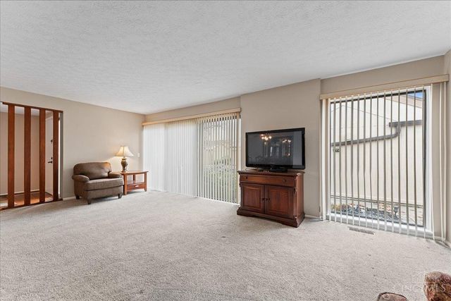 8051 Timbertree Way, West Chester, OH 45069