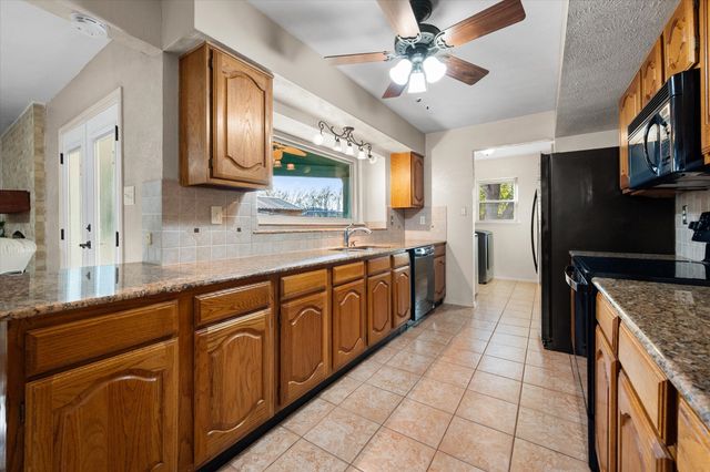 6601 Longleaf Lane, Fort Worth, TX 76137