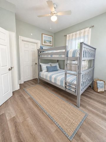 4015 Avenue O, Galveston, TX 77550