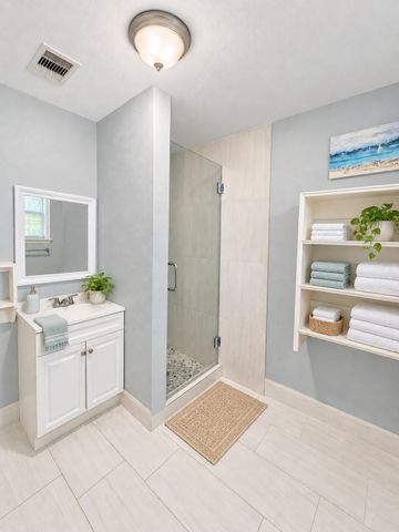 4015 Avenue O, Galveston, TX 77550