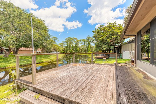 128 Spoonbill Court, Daytona Beach, FL 32119