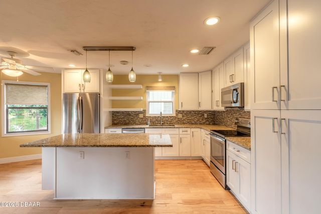 128 Spoonbill Court, Daytona Beach, FL 32119