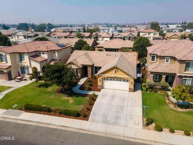 9010 Wolf River Avenue, Bakersfield, CA 93312