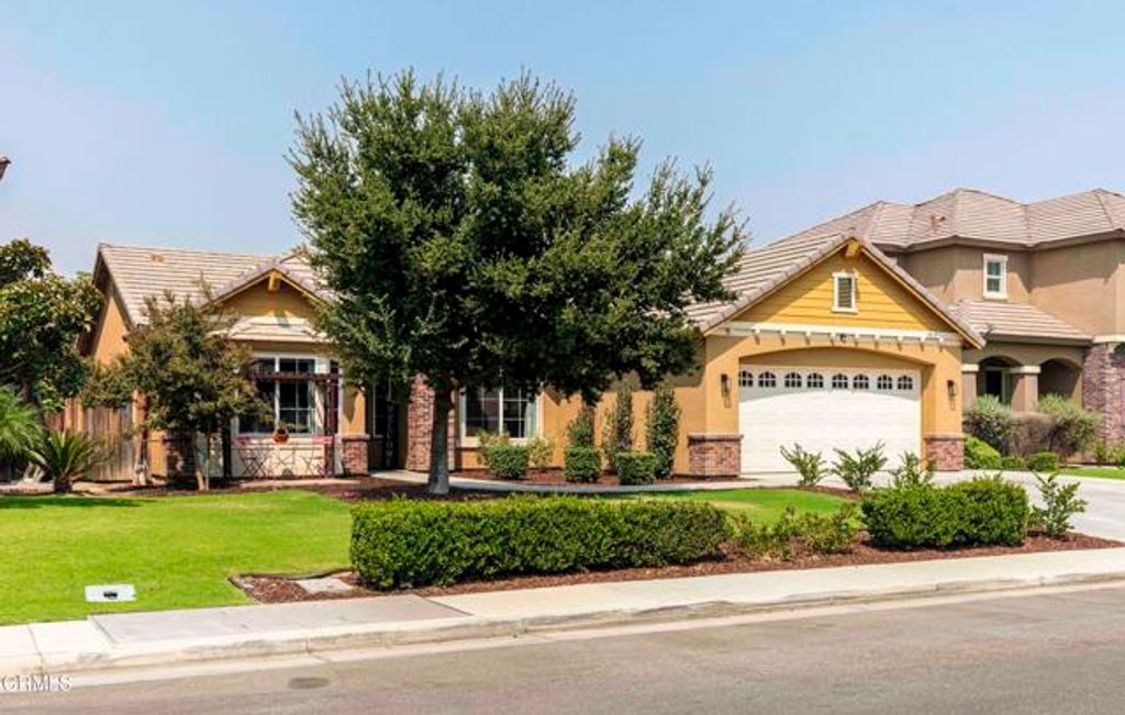 9010 Wolf River Avenue, Bakersfield, CA 93312