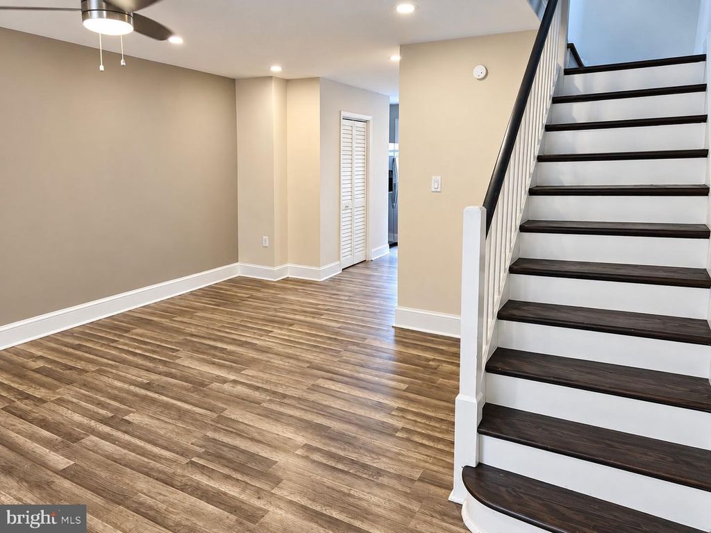 1026 HANSEN PL, COLLINGDALE, PA 19023 — photo 3
