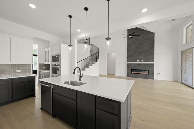 9928 Casa Frontera Drive, Fort Worth, TX 76179