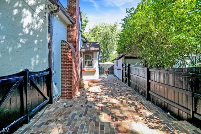 524 E 53rd Street, Indianapolis, IN 46220