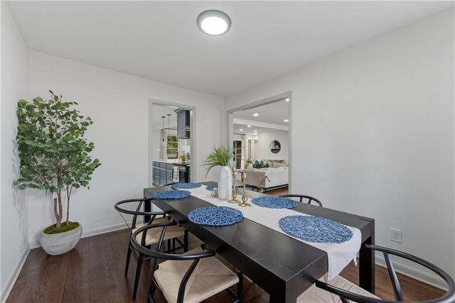 2393 Lilla SW Circle, Atlanta, GA 30310