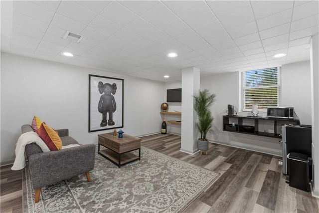 2393 Lilla SW Circle, Atlanta, GA 30310