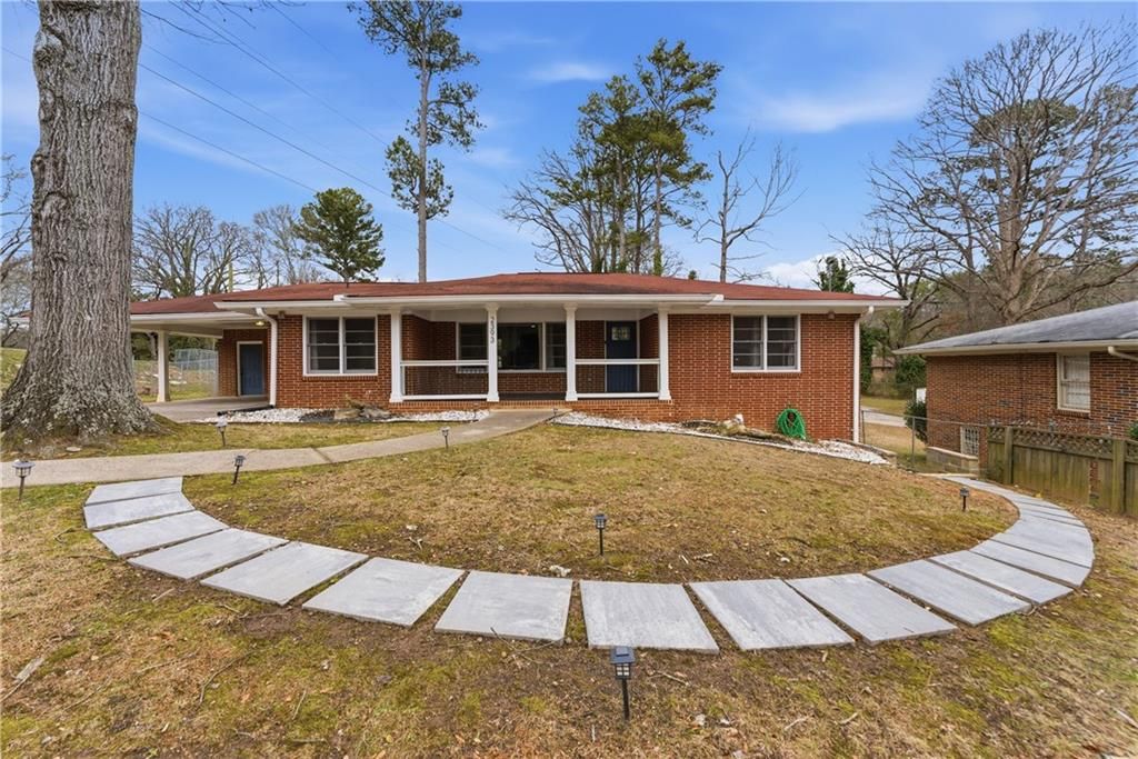 2393 Lilla SW Circle, Atlanta, GA 30310