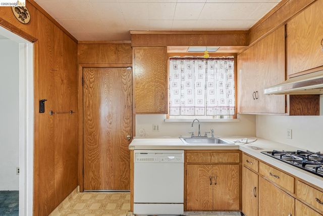 2364 Grant AVE, Richmond, CA 94804