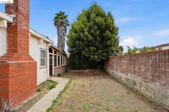 2364 Grant AVE, Richmond, CA 94804