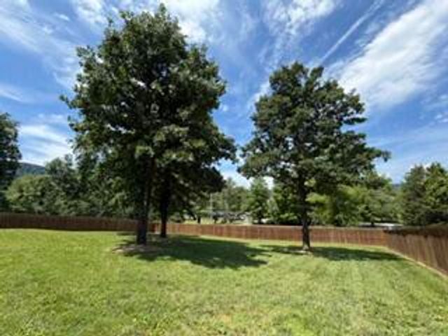 10481 Battlefield Memorial Highway, Berea, KY 40403