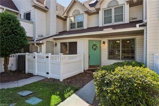 1 Tamarisk Quay Apt B, Hampton, VA 23666