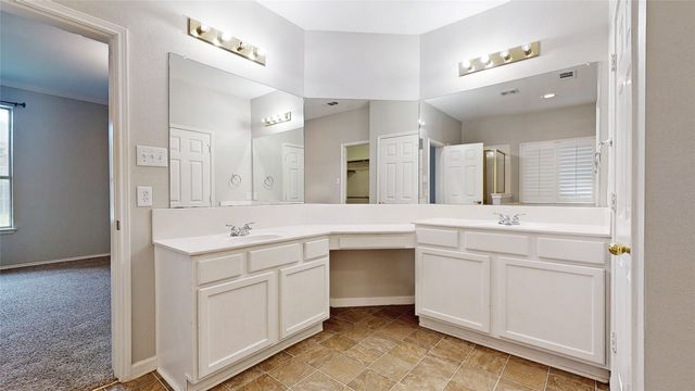4107 Pine Glen Road, Corinth, TX 76208