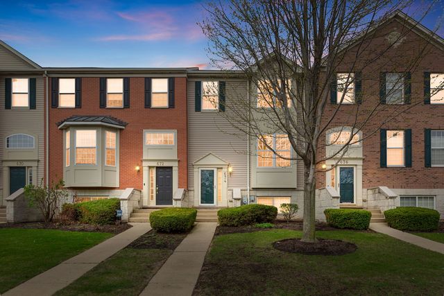 674 Lambert Lane, Bartlett, IL 60103