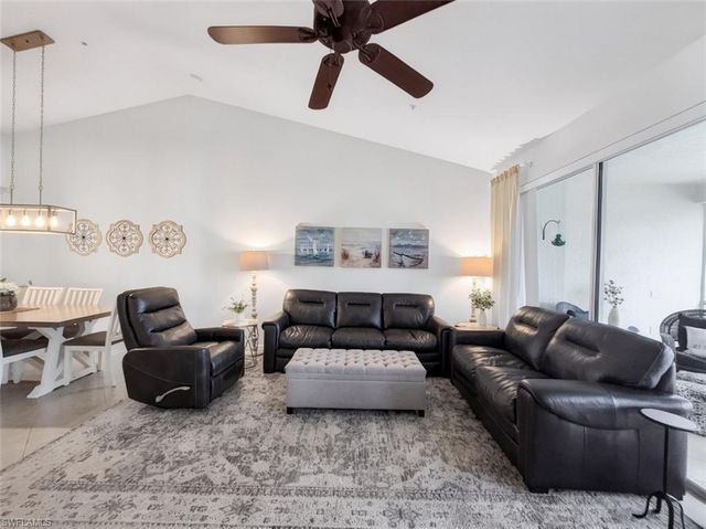 8175 Celeste DR 1229, Naples, FL 34113