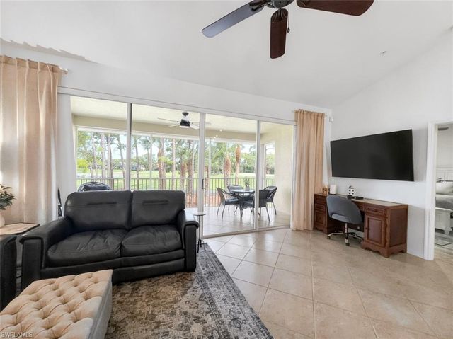 8175 Celeste DR 1229, Naples, FL 34113