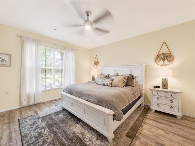 8175 Celeste DR 1229, Naples, FL 34113