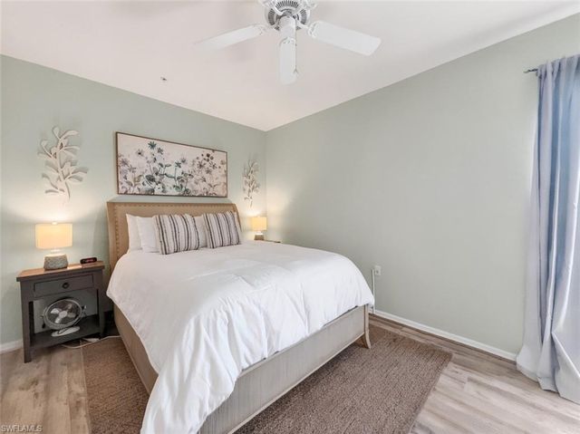 8175 Celeste DR 1229, Naples, FL 34113
